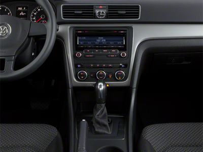 2012 Volkswagen Passat SE