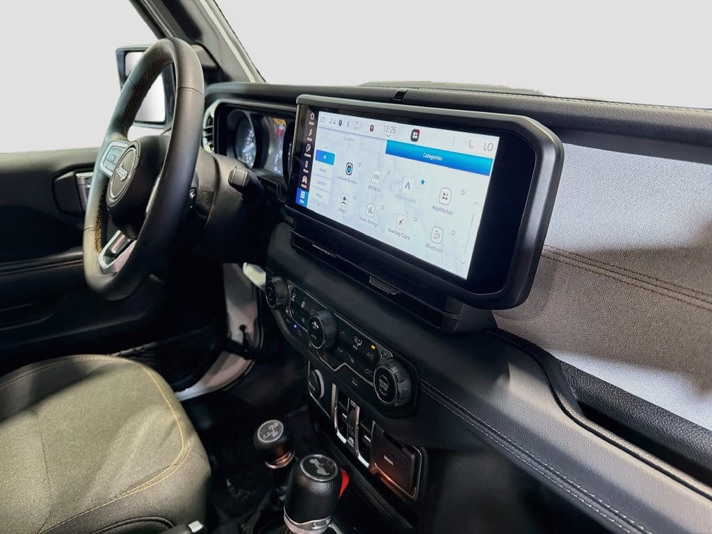 2024 Jeep Wrangler Sahara 4xe