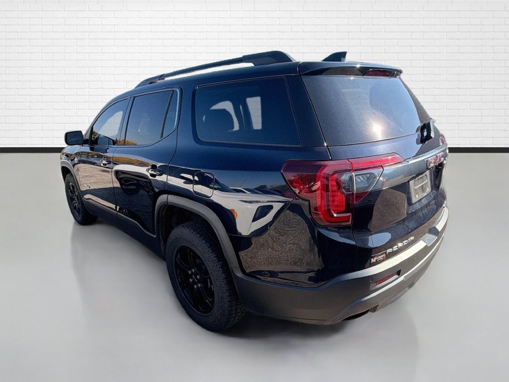 2022 GMC Acadia AT4