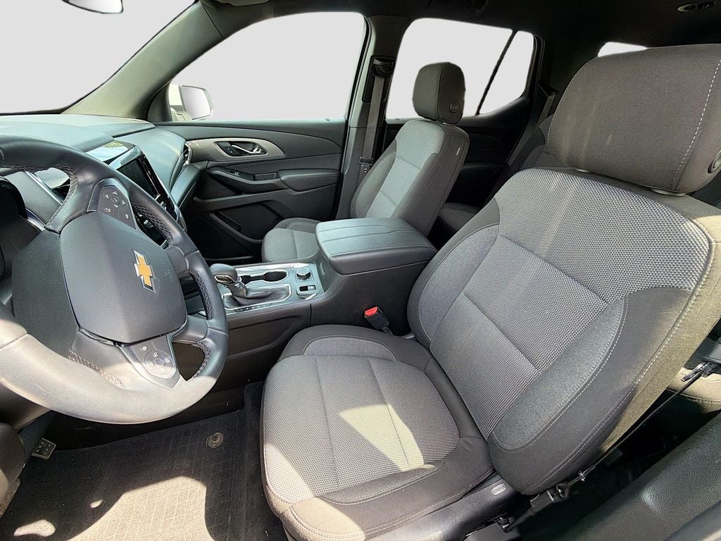2023 Chevrolet Traverse LT Cloth w/2FL