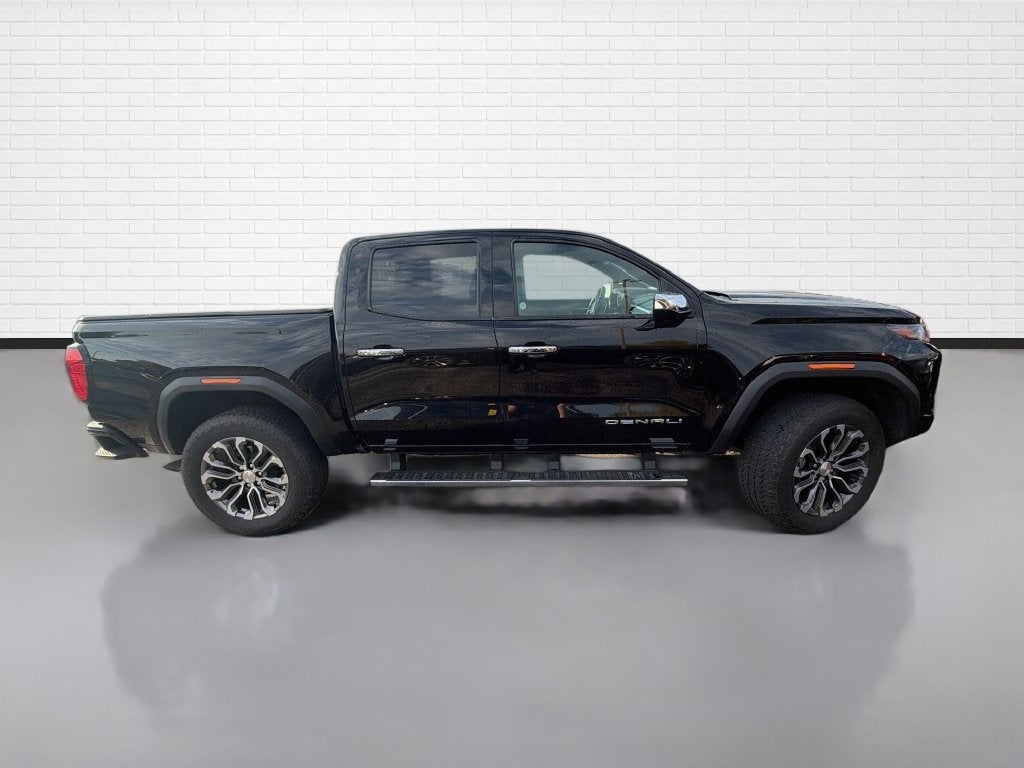 2023 GMC Canyon Denali
