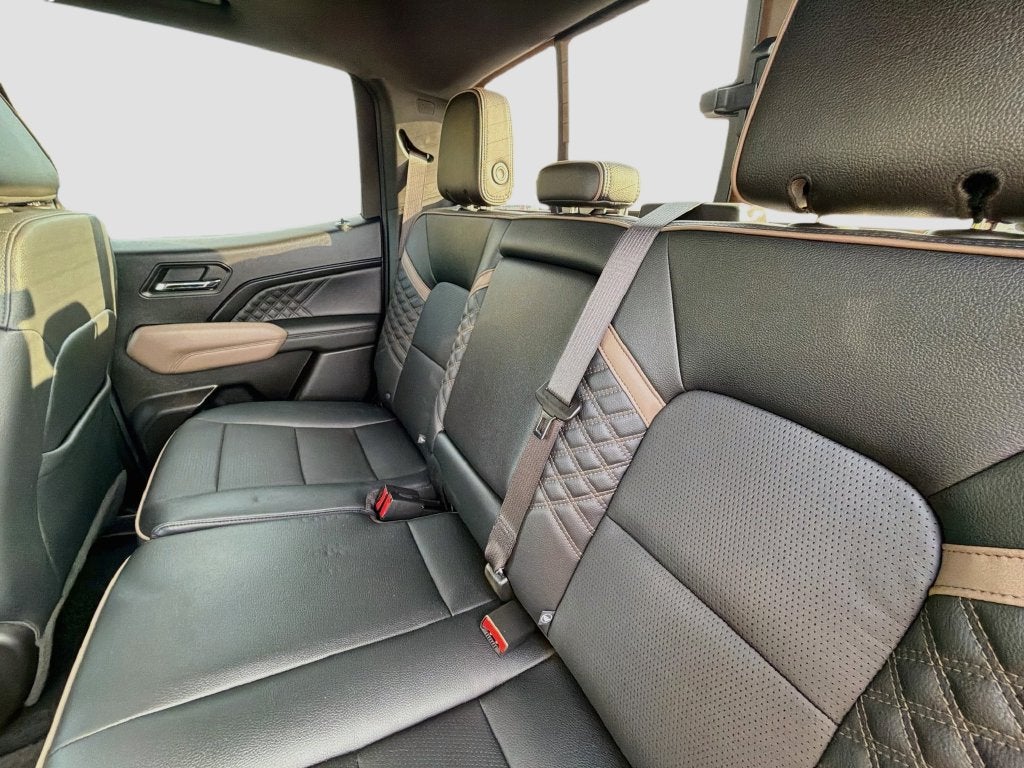 2023 GMC Canyon Denali