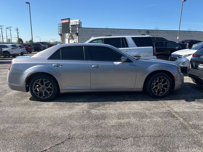 2016 Chrysler 300 S