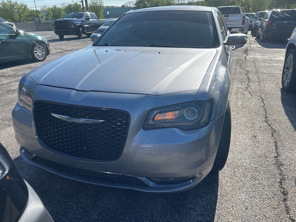 2016 Chrysler 300 S