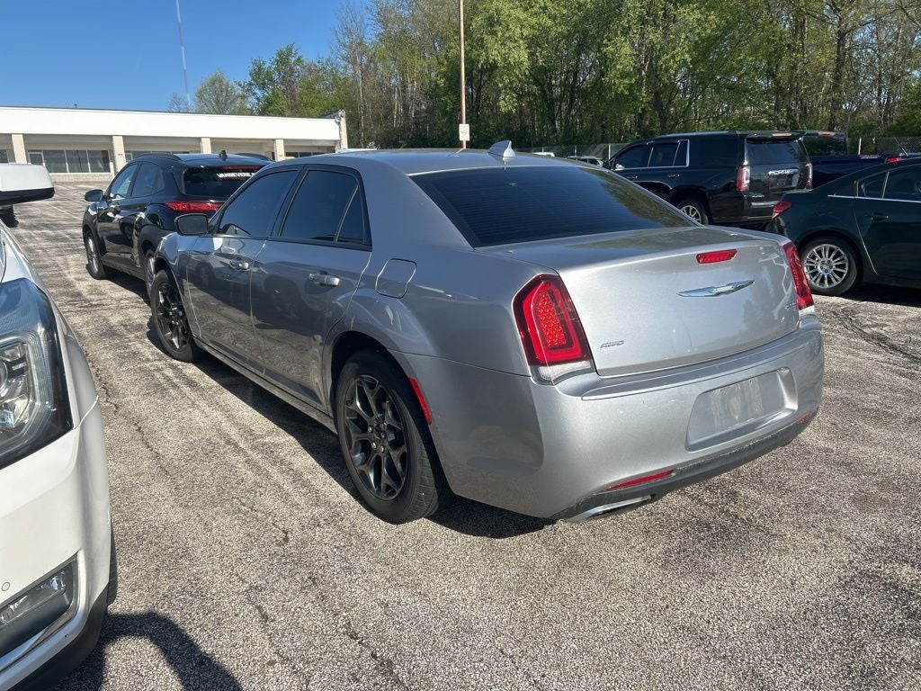 2016 Chrysler 300 S