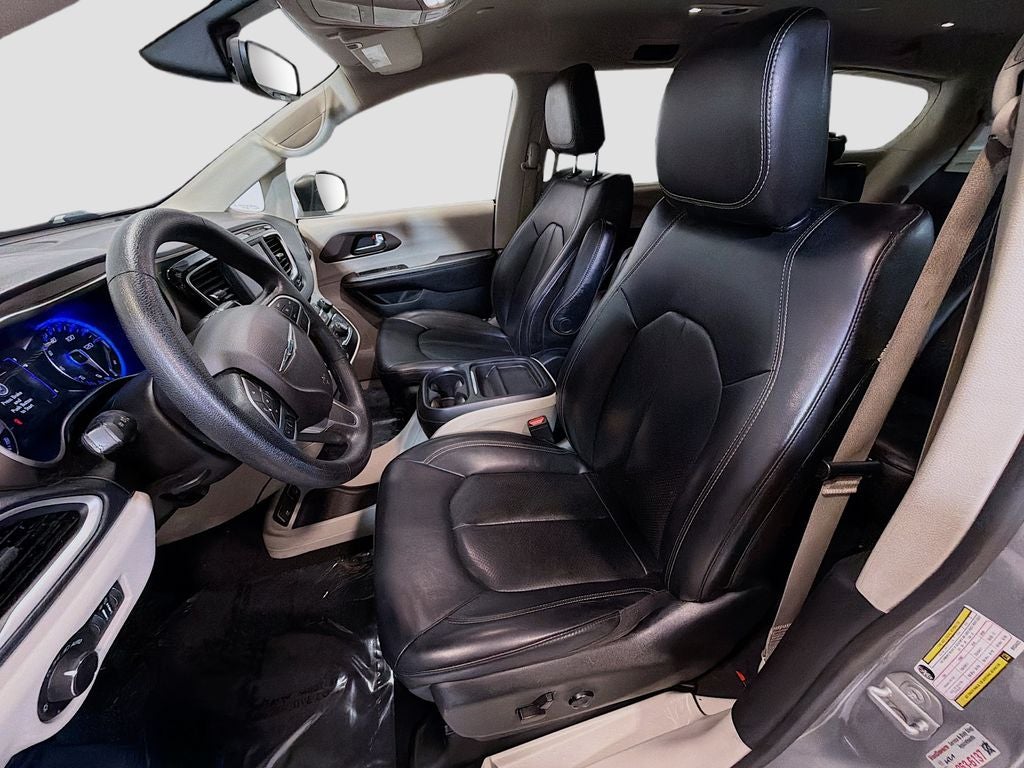 2021 Chrysler Voyager LXI