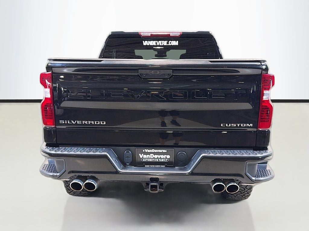 2022 Chevrolet Silverado 1500 Custom Trail Boss