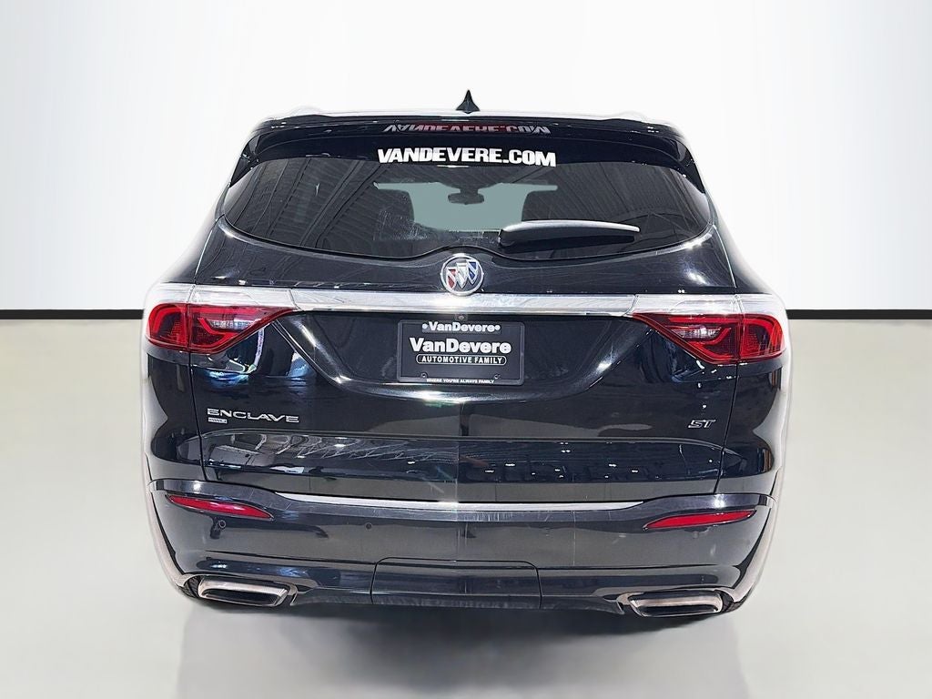 2023 Buick Enclave Essence