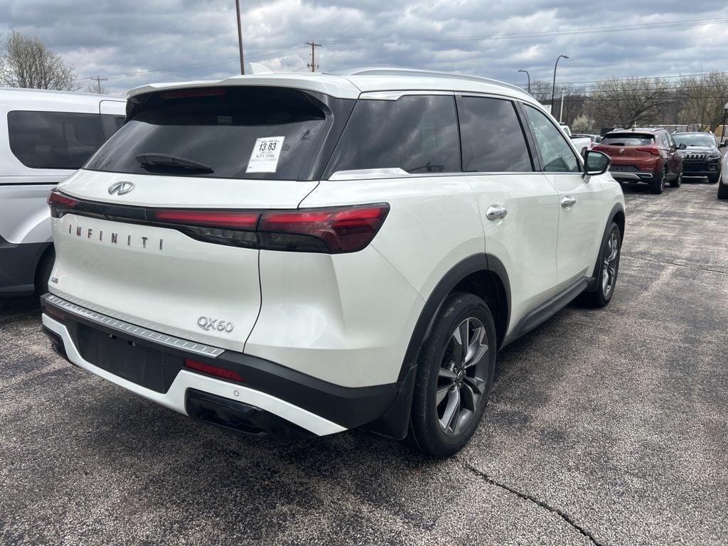2023 INFINITI QX60 LUXE