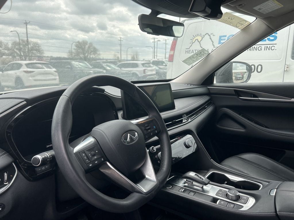 2023 INFINITI QX60 LUXE