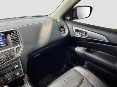 2018 Nissan Pathfinder SL