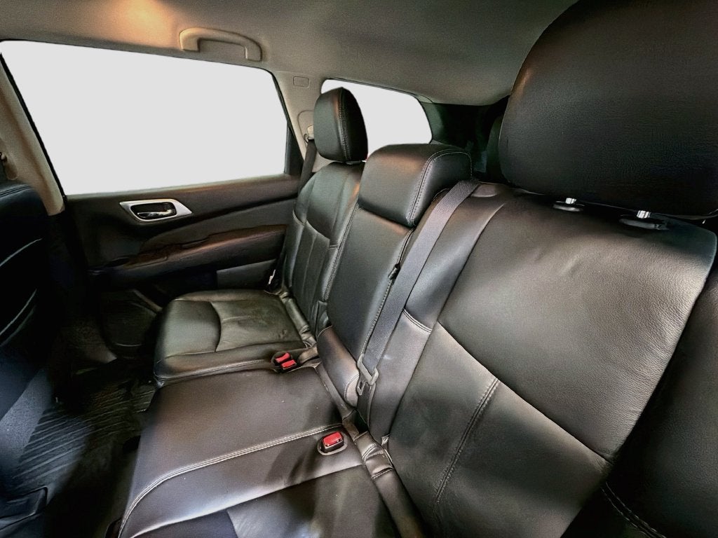 2018 Nissan Pathfinder SL