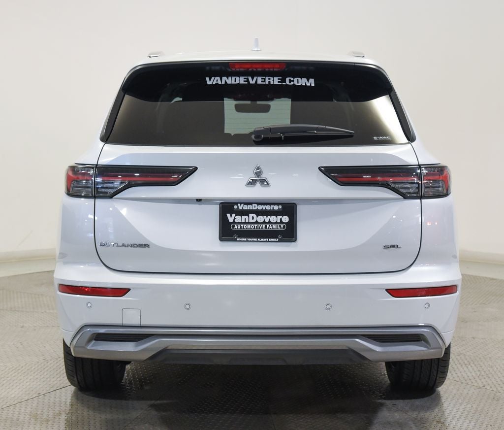 2025 Mitsubishi Outlander SEL