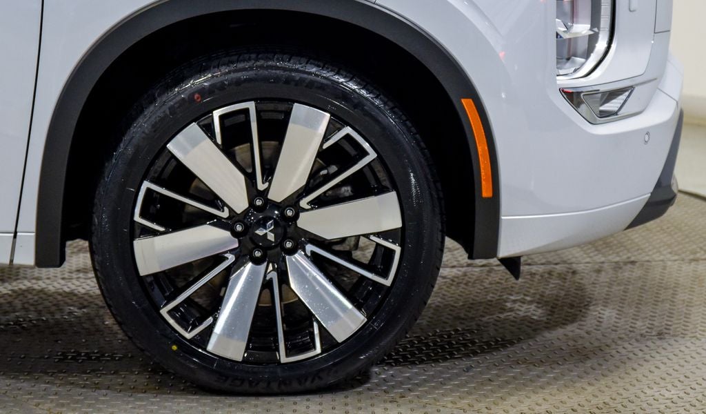 2025 Mitsubishi Outlander SEL