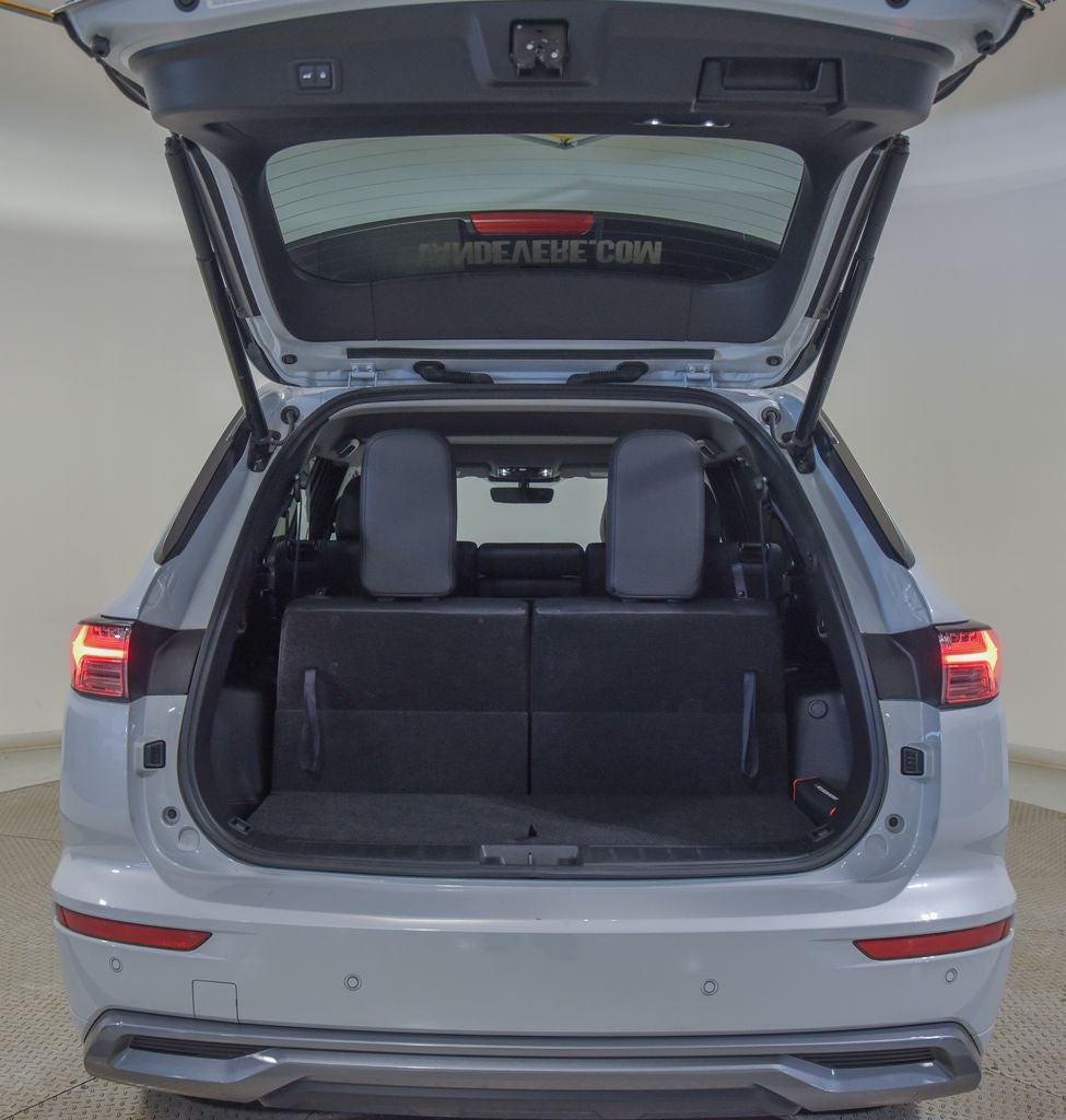 2025 Mitsubishi Outlander SEL