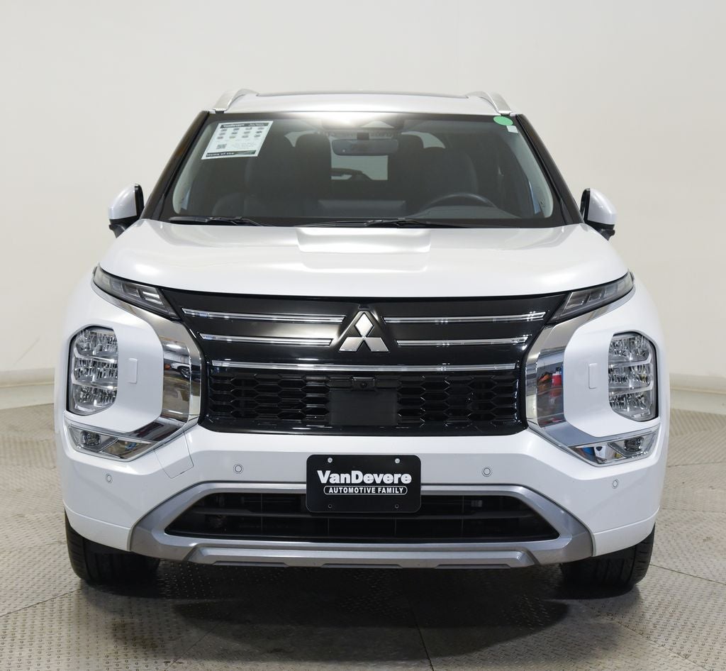 2025 Mitsubishi Outlander SEL