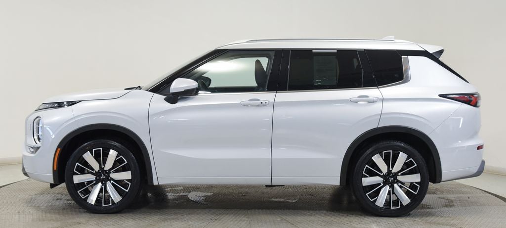 2025 Mitsubishi Outlander SEL