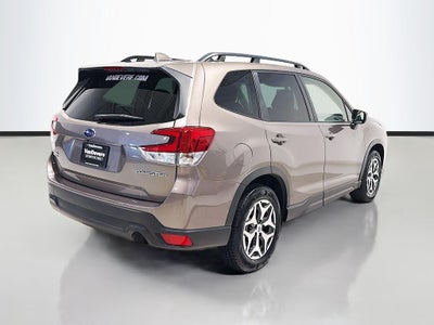 2022 Subaru Forester Premium