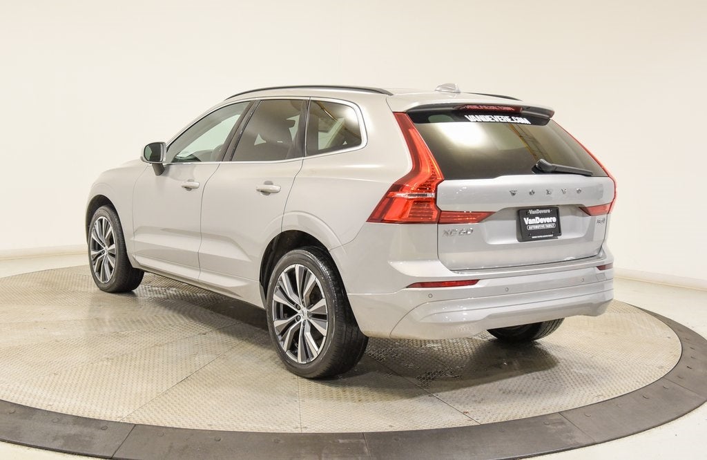 2022 Volvo XC60 B5 Momentum