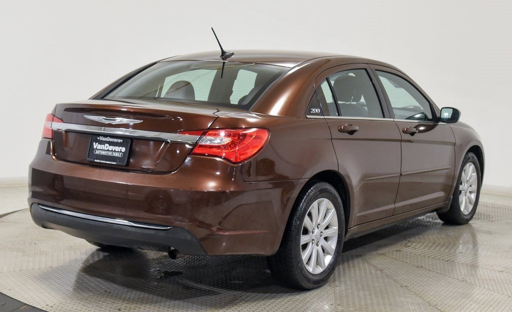 2013 Chrysler 200 Touring