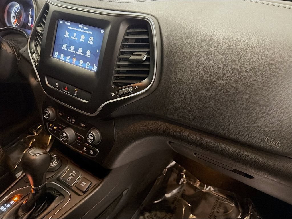 2020 Jeep Cherokee Lux