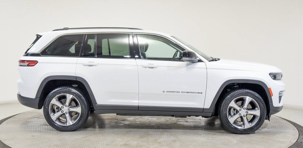 2022 Jeep Grand Cherokee 4xe BASE