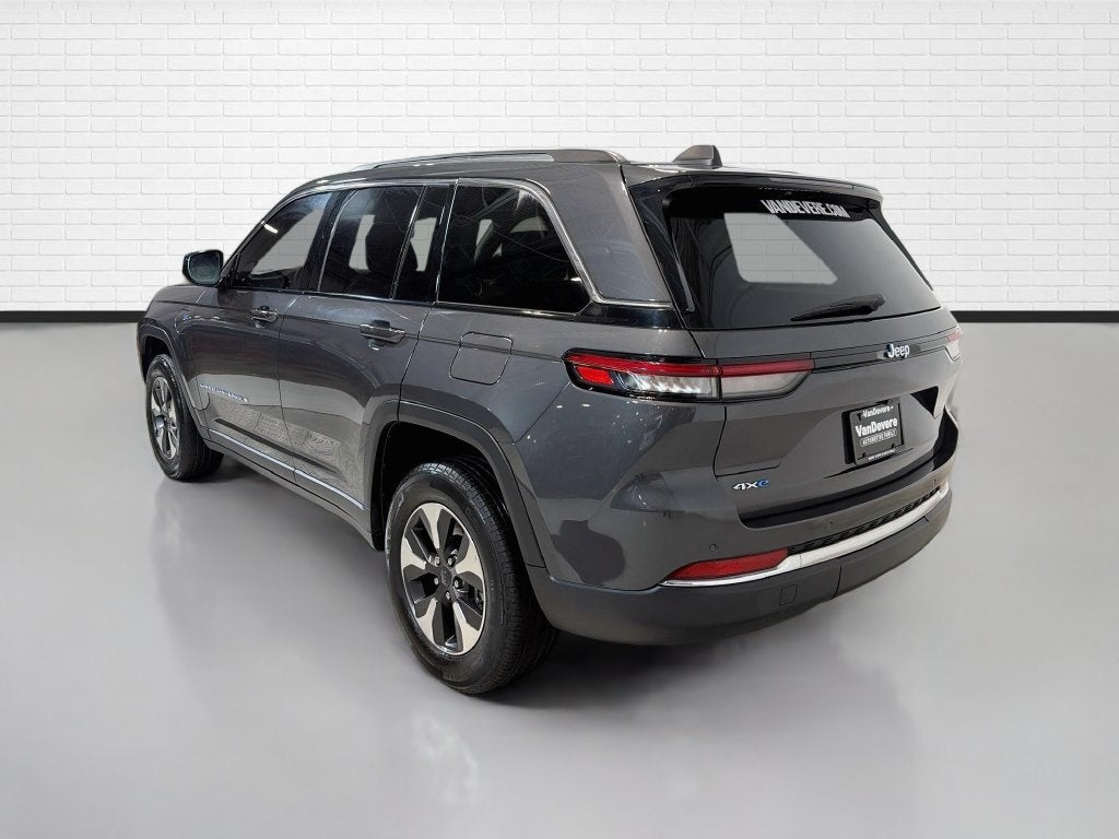 2023 Jeep Grand Cherokee 4xe BASE