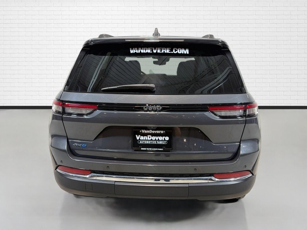 2023 Jeep Grand Cherokee 4xe BASE