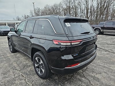 2022 Jeep Grand Cherokee 4xe BASE