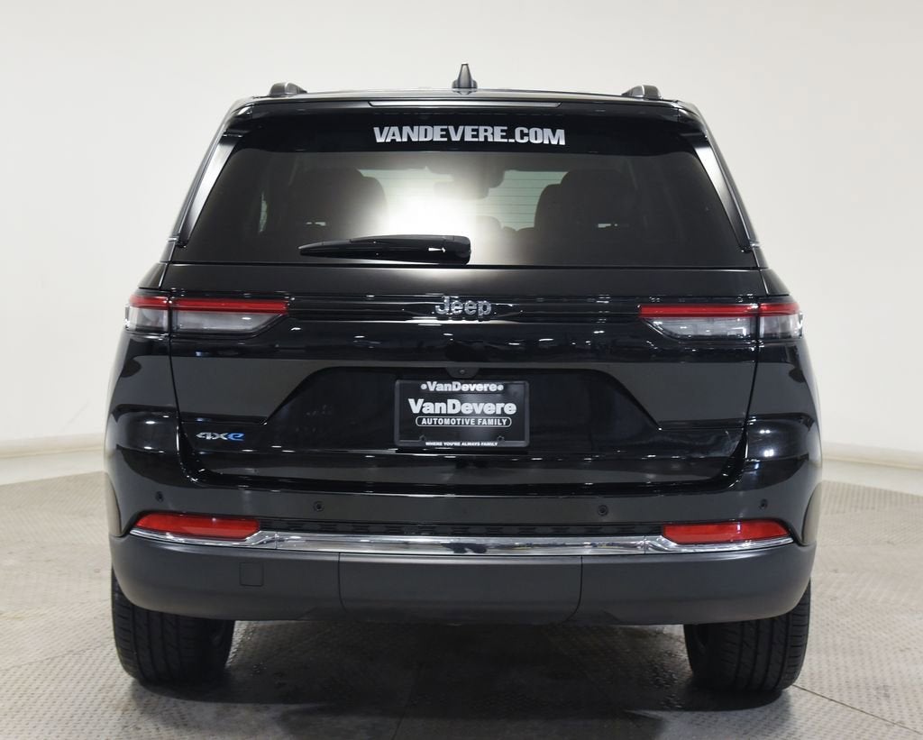 2023 Jeep Grand Cherokee 4xe BASE
