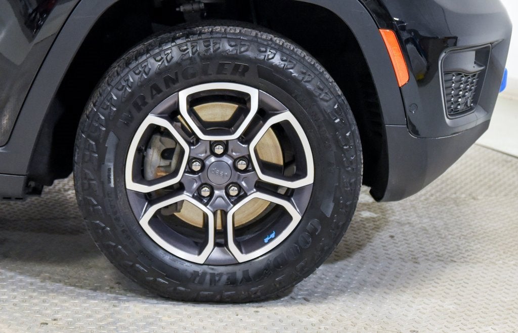 2023 Jeep Grand Cherokee 4xe Trailhawk