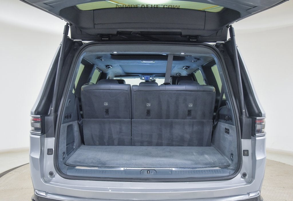 2022 Jeep Grand Wagoneer Series II