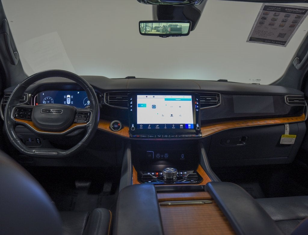 2022 Jeep Grand Wagoneer Series II