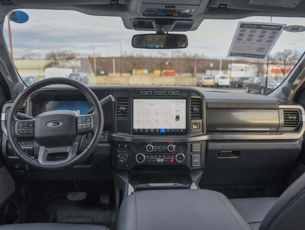 2024 Ford Super Duty F-550 DRW XL