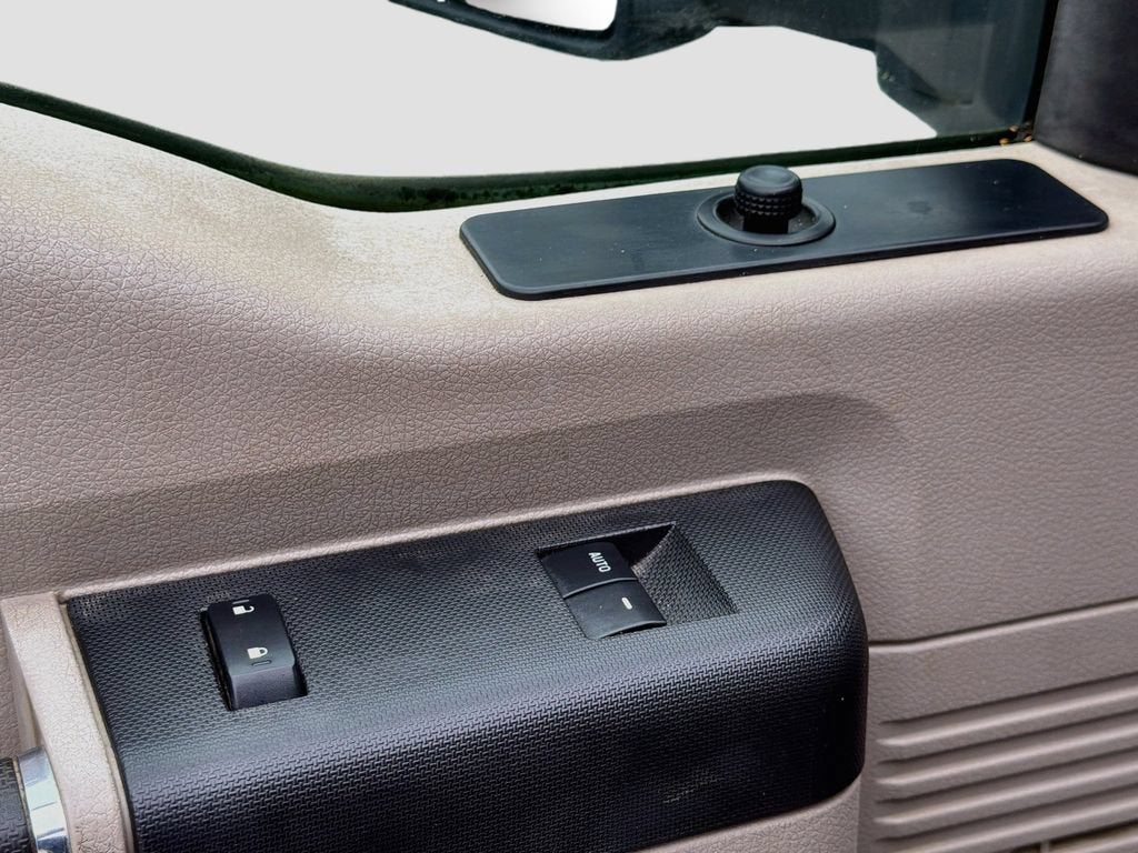 2008 Ford Super Duty F-350 DRW XL