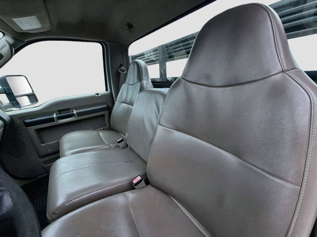 2008 Ford Super Duty F-350 DRW XL