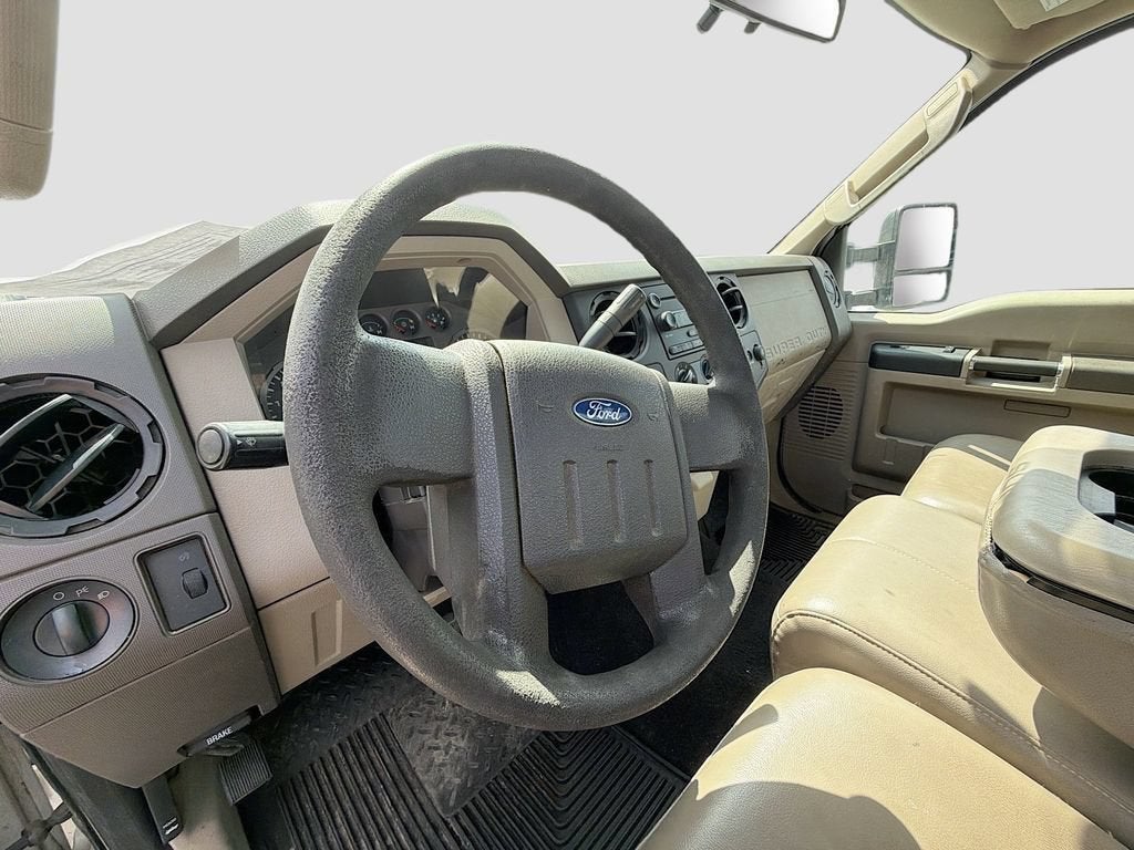 2008 Ford Super Duty F-350 DRW XL