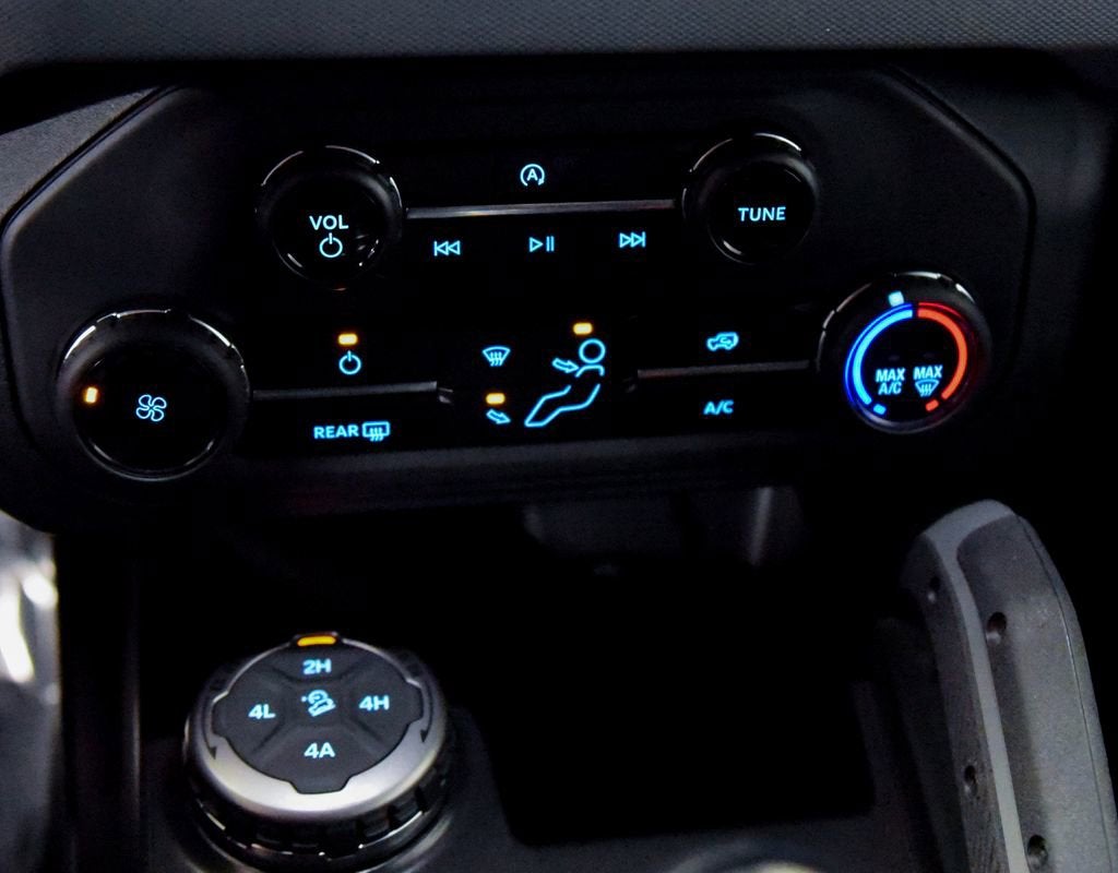 2023 Ford Bronco Base