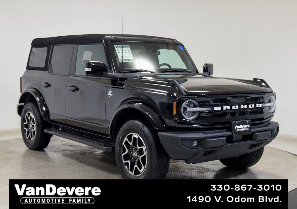 2023 Ford Bronco Base