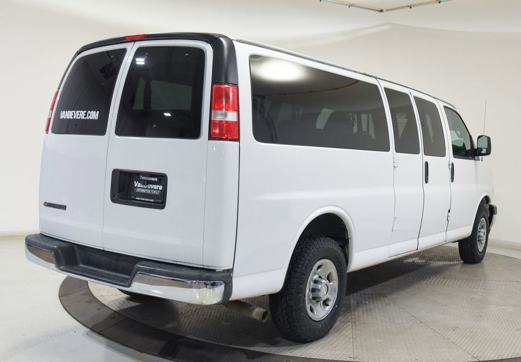 2017 Chevrolet Express Passenger 3500 LT