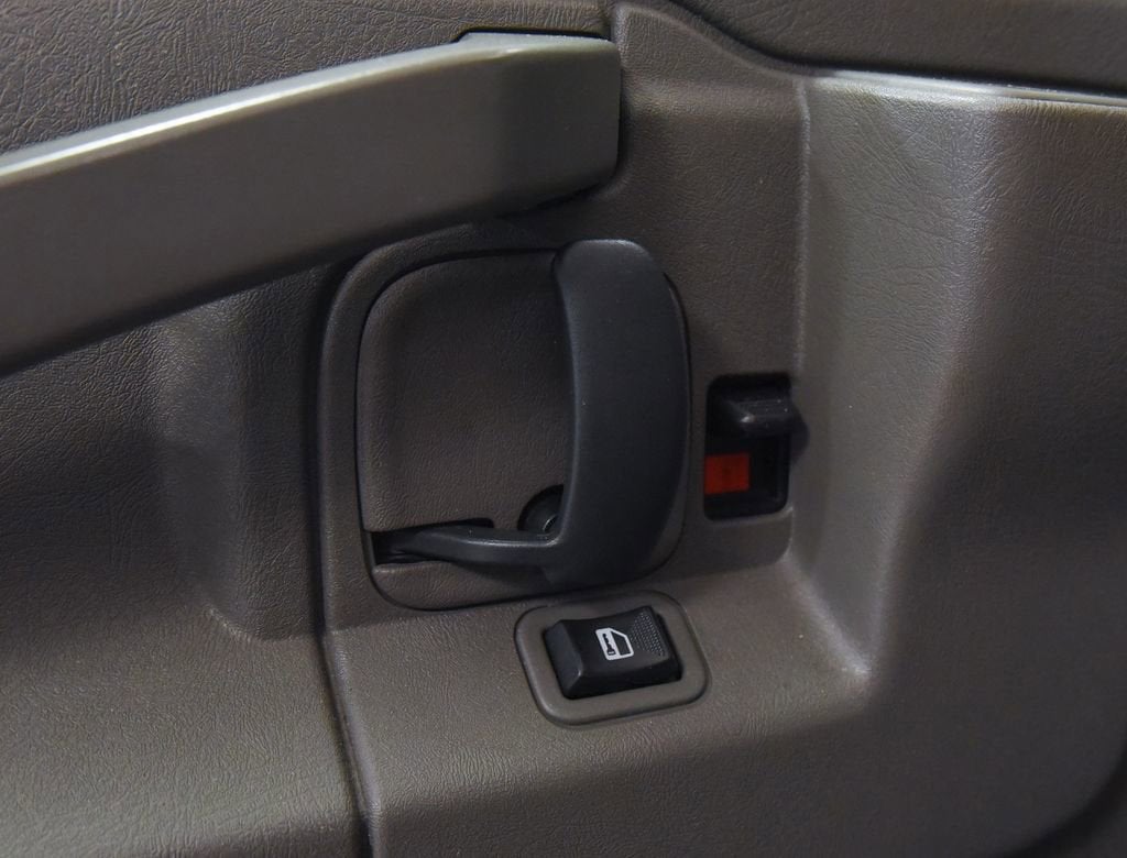 2017 Chevrolet Express Passenger 3500 LT