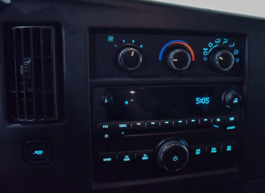 2017 Chevrolet Express Passenger 3500 LT