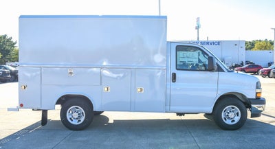 2025 Chevrolet Express Cutaway 3500 1WT