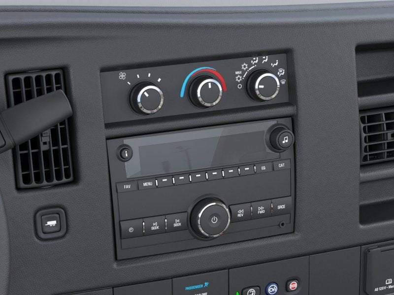 2025 Chevrolet Express Cutaway 3500 1WT