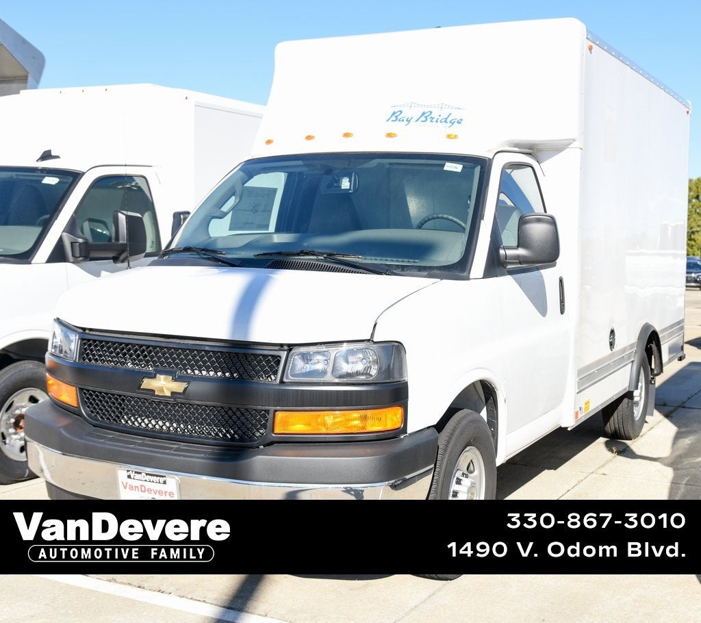 2024 Chevrolet Express Cutaway 3500 1WT