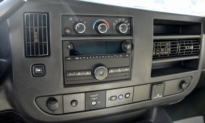 2024 Chevrolet Express Cutaway 3500 1WT