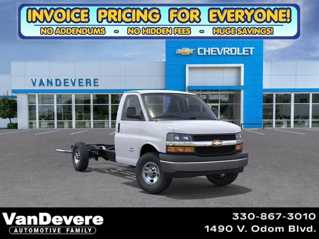 2026 Chevrolet Express Cutaway 3500 1WT