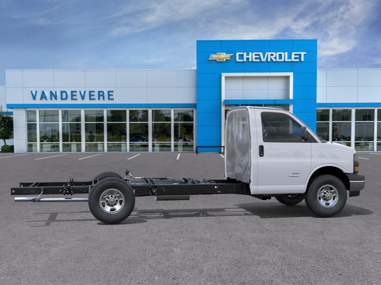 2025 Chevrolet Express Cutaway 3500 1WT