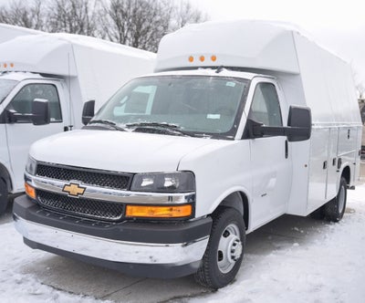 2025 Chevrolet Express Cutaway 3500 1WT