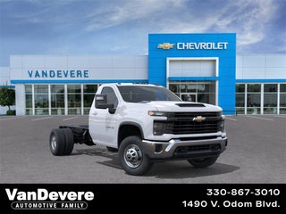 2025 Chevrolet Silverado 3500 HD Chassis Cab Work Truck